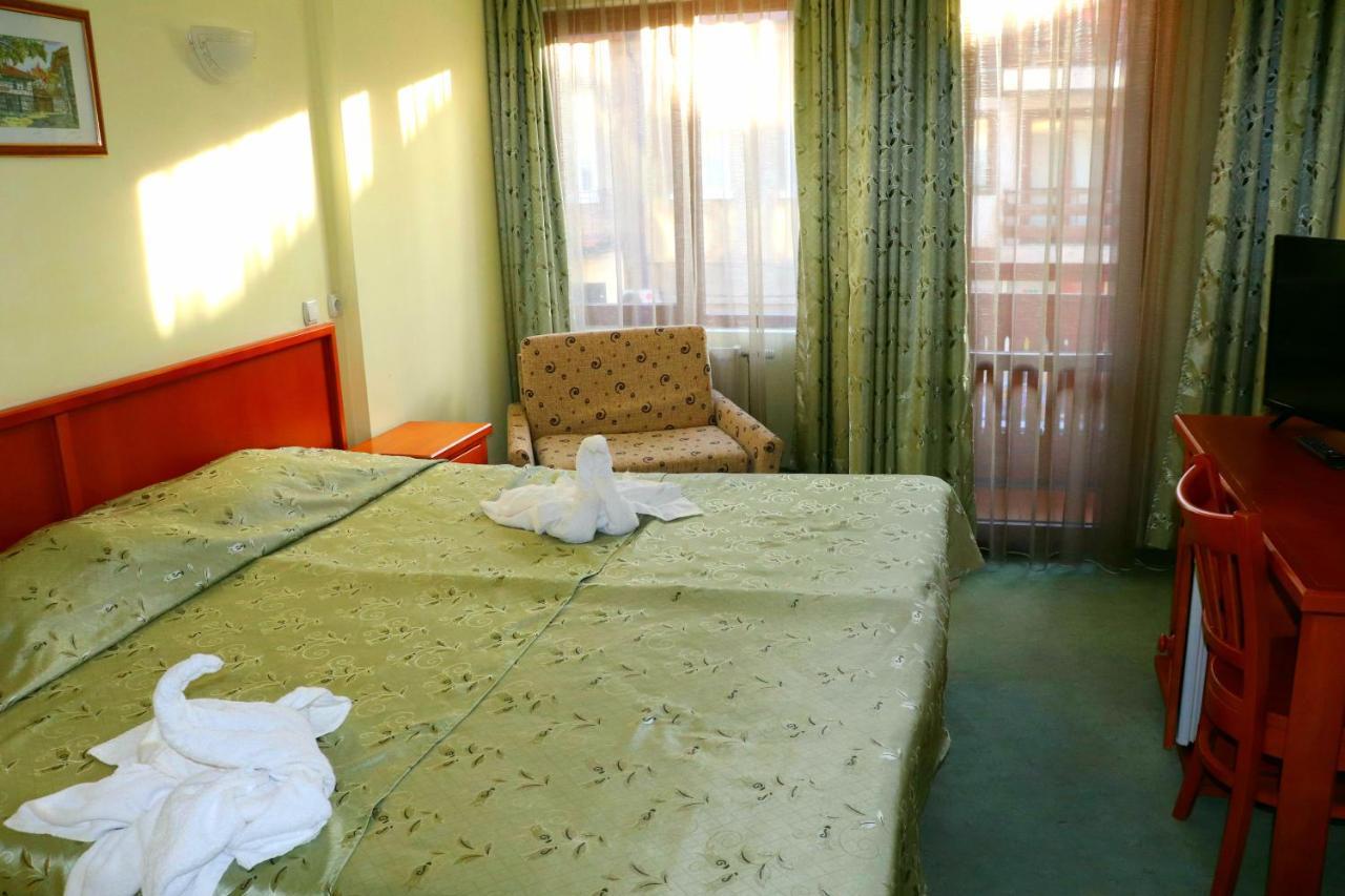 Family Hotel Nadine 班斯科 外观 照片
